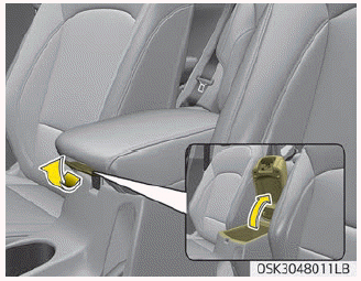 Kia Soul. Center console storage, Glove box