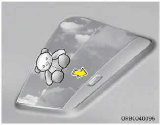 Kia Soul. Sliding the sunroof